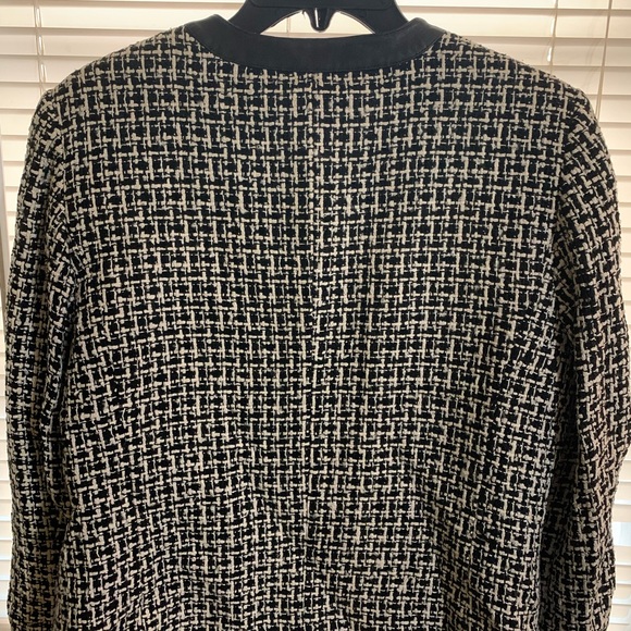 Vintage Pendleton Black and White Tweed Blazer with Leather Trim - Picture 3 of 5